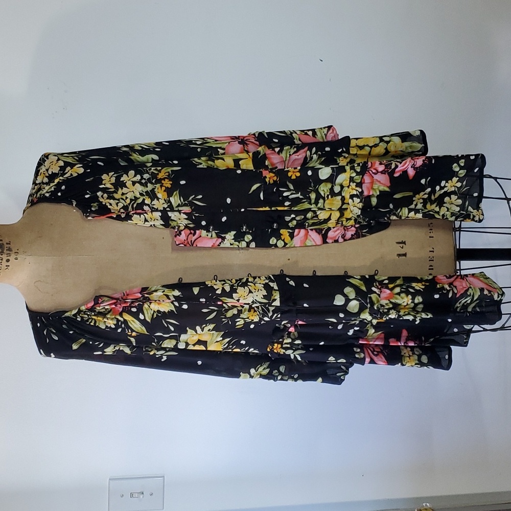 Rachel Zoe Size L Tunic Black Chiffon Floral Swing Cover-up Long Sleeve Spring - Picture 3 of 16